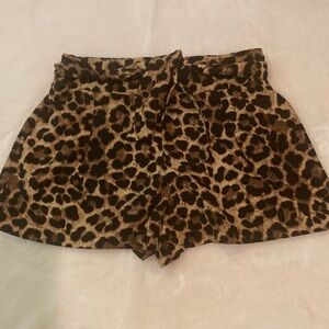 BePop Leopard Print Tie Pull on Shorts Size M